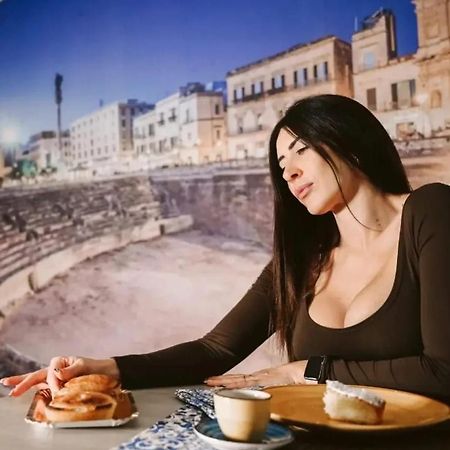 "Il Vecchio Salone" Appartamento In Pieno Centro Con Garage Privato ليتشي المظهر الخارجي الصورة