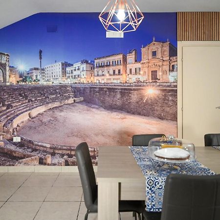 "Il Vecchio Salone" Appartamento In Pieno Centro Con Garage Privato ليتشي المظهر الخارجي الصورة
