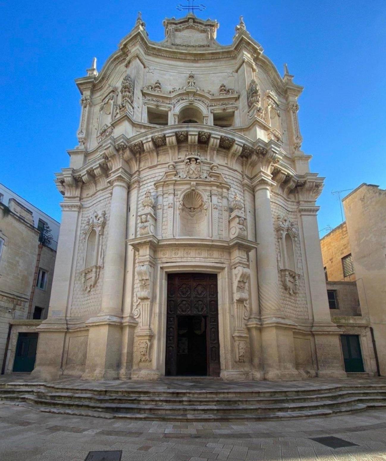"Il Vecchio Salone" Appartamento In Pieno Centro Con Garage Privato ليتشي المظهر الخارجي الصورة