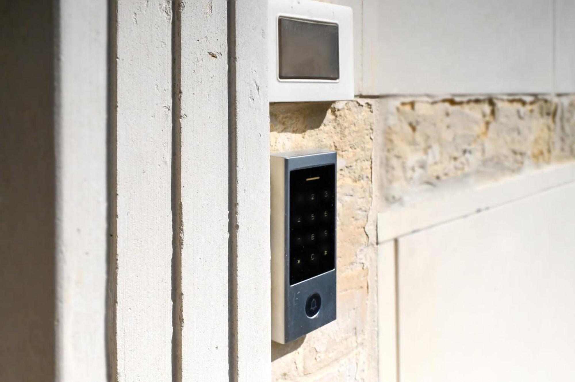 "Il Vecchio Salone" Appartamento In Pieno Centro Con Garage Privato ليتشي المظهر الخارجي الصورة